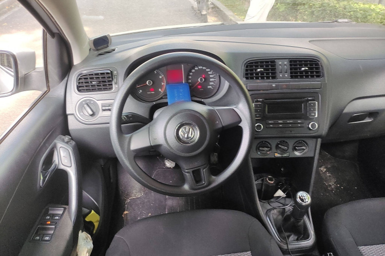 大众 Polo 2011款 1.4L 手动致乐版局部细节13