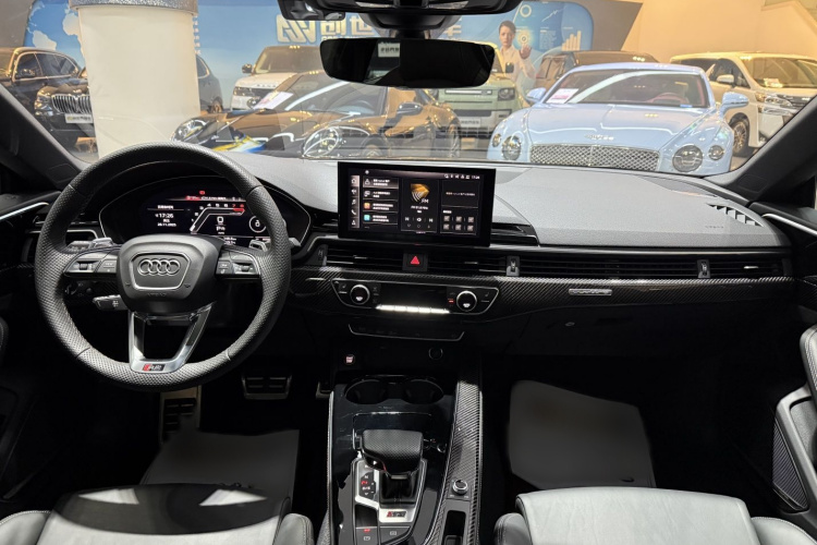 奥迪RS 5 2023款  RS 5 2.9T Sportback 暗金版局部细节14