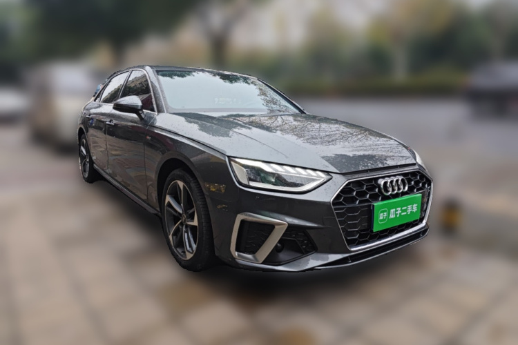 奥迪A4L 2022款 40 TFSI 时尚动感型车身外观3