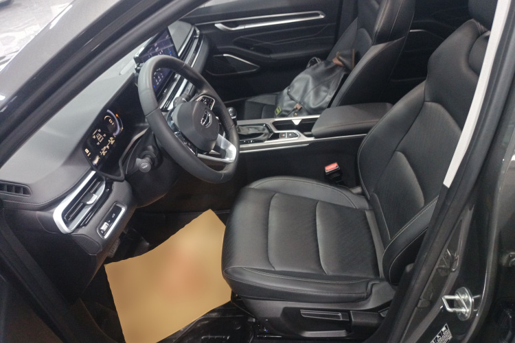 吉利汽车 帝豪 2023款 第4代冠军版 1.5L CVT尊贵型中控内饰19