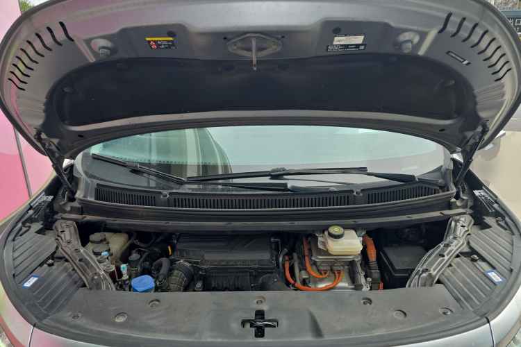 腾势D9 2022款 DM-i 970 四驱旗舰型机舱底盘24