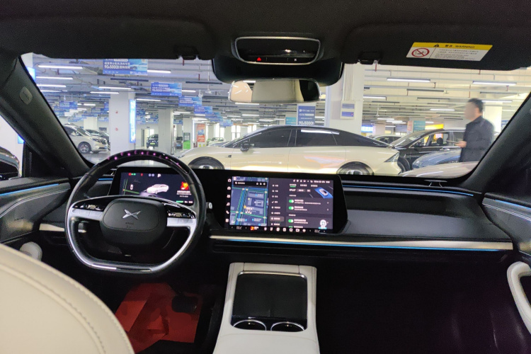 小鹏P7 2023款 P7i 702 Pro中控内饰7002