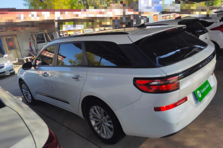 宝骏RC-5 2020款 RC-5W 1.5T CVT智耀豪华型车身外观6003