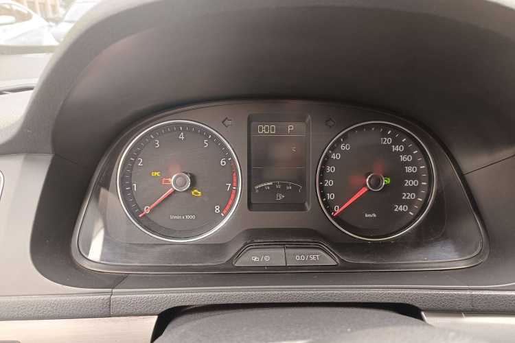 大众 朗逸 2013款 改款经典 1.6L 自动舒适版局部细节14