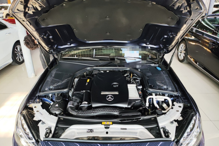 奔驰C级 2017款 改款 C 200 L 运动版机舱底盘24