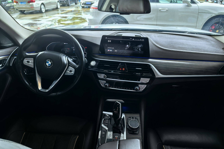 宝马5系新能源 2020款 530Le 先锋版中控内饰7001