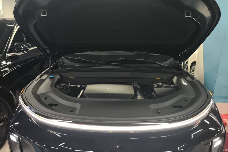 理想汽车 理想L8 2024款 Max机舱底盘24