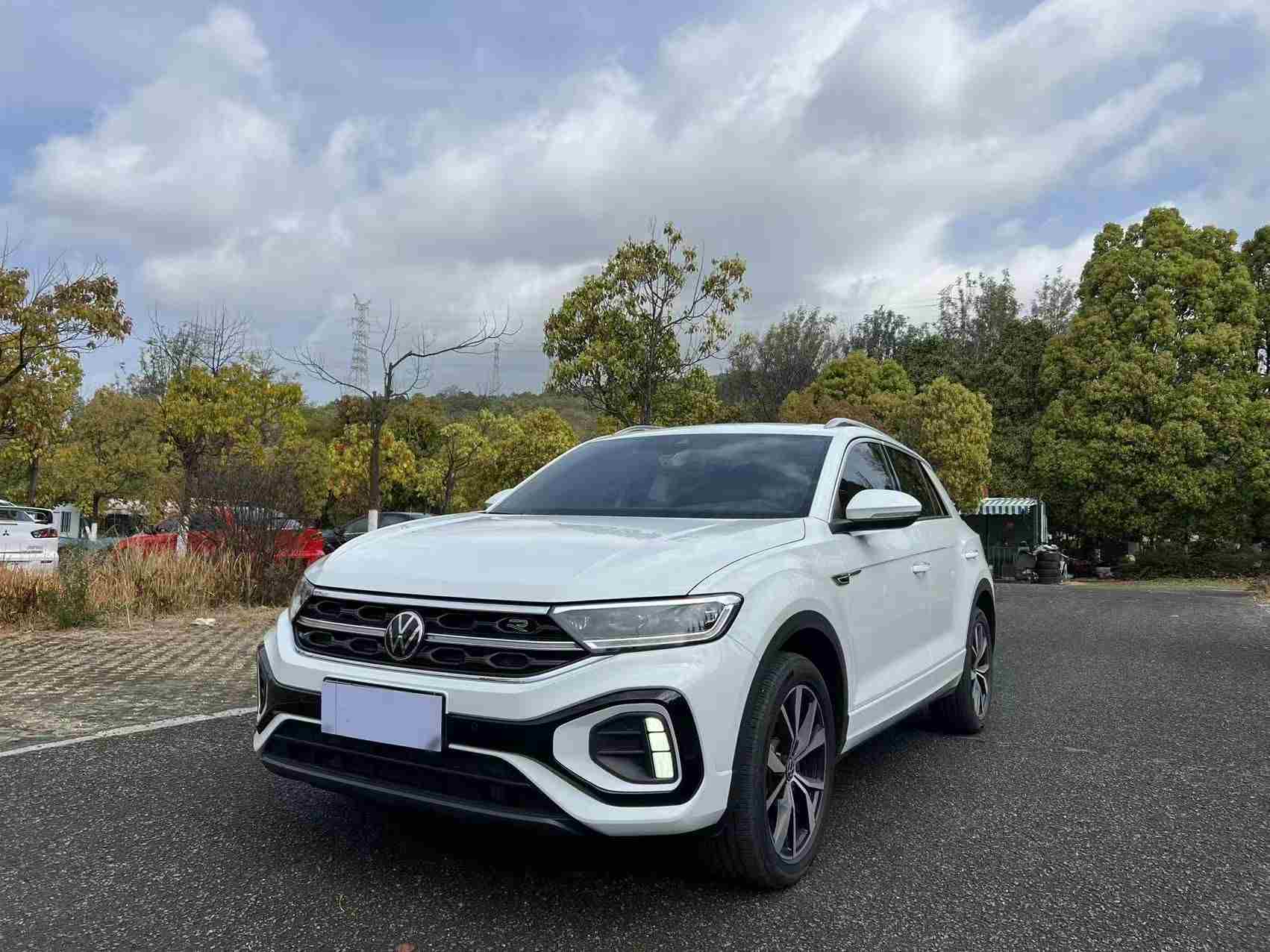 昆明二手大众T-ROC探歌2025款，用合资新车的钱换德系体面？