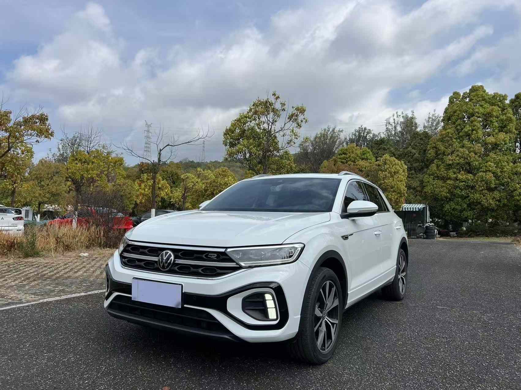 大众 T-ROC探歌 2025款 改款二 300TSI DSG两驱辰光版(1)