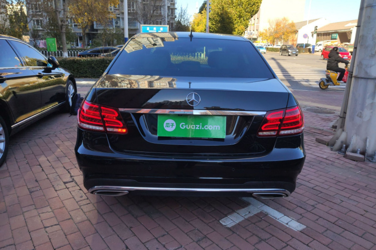 奔驰E级 2015款 E 260 L 运动型车身外观6