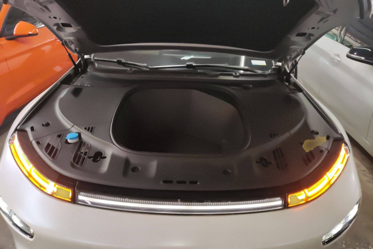 小鹏P7 2023款 586E局部细节24