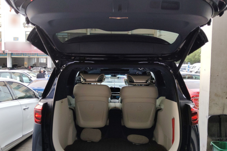 别克GL8 2020款 Avenir艾维亚 四座尊礼版局部细节23