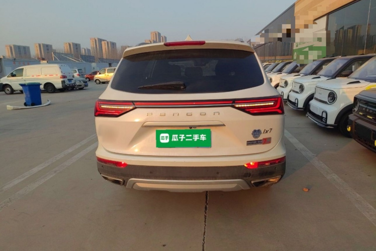 东风风光 风光ix7 2020款 2.0TGDI 自动两驱都市尊贵版车身外观6