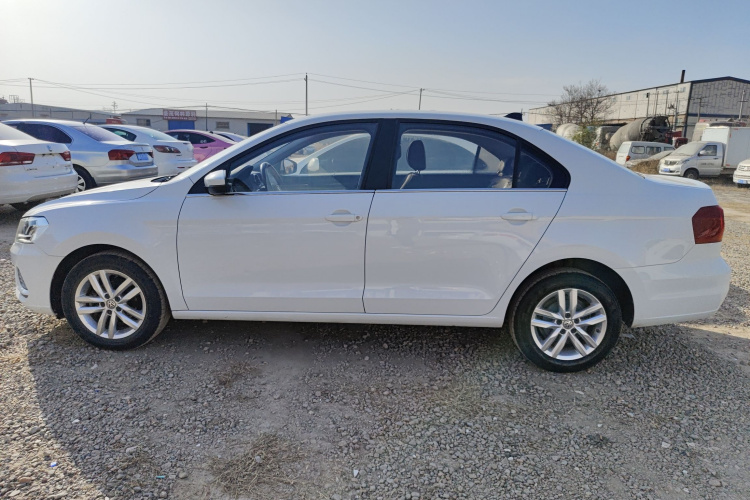 大众 捷达 2019款 梦想版 1.4L 手动时尚型车身外观4