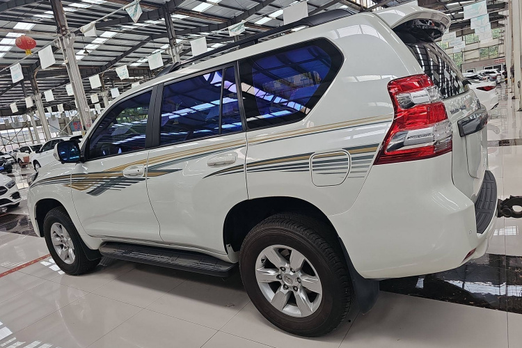丰田 普拉多 2016款 2.7L 自动豪华版车身外观6005
