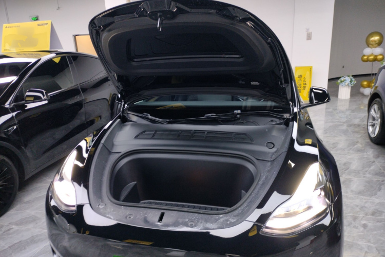 特斯拉 Model Y 2022款 改款 长续航全轮驱动版机舱底盘24