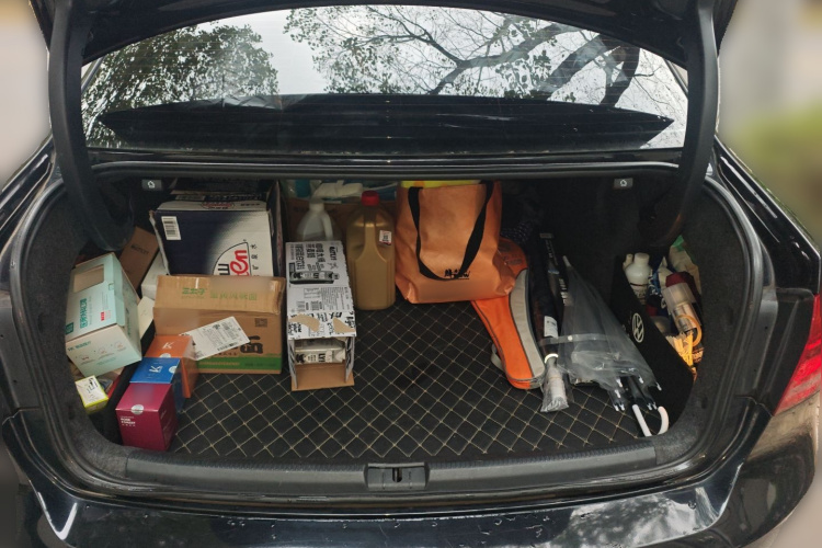 大众 帕萨特 2015款 1.8TSI DSG尊荣版中控内饰23