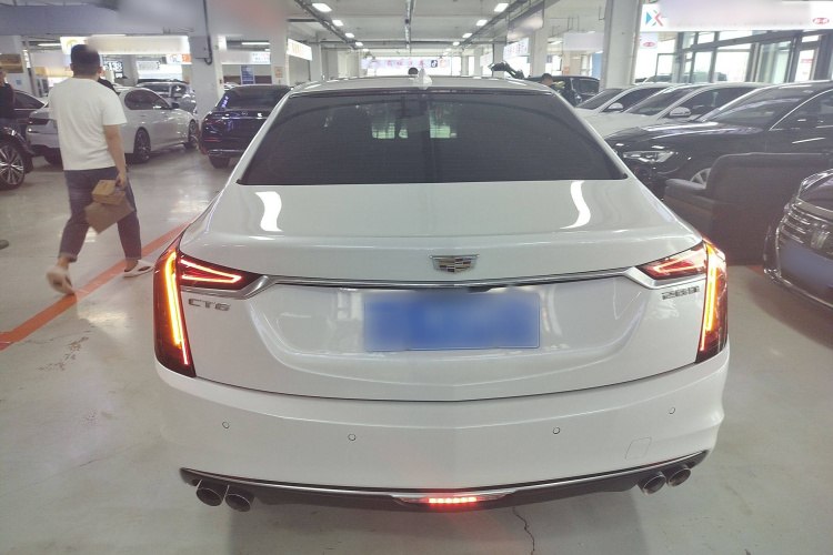 凯迪拉克CT6 2021款 28T 豪华型车身外观6004