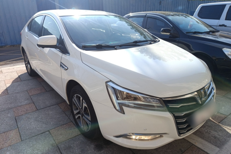 纳智捷 纳5 2015款 1.8T 自动智尊型车身外观3