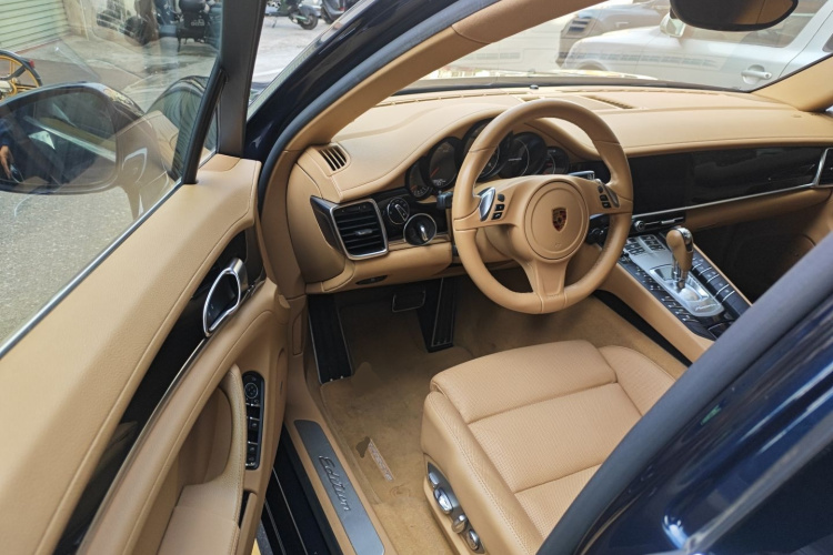 保时捷 2016款 Panamera Executive Edition 3.0T中控内饰20