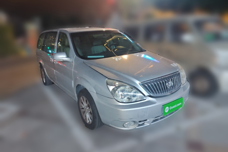 别克GL8 2013款 2.4L 行政版车身外观3