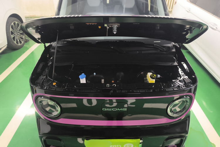 吉利银河 2025款 210km 熊猫卡丁机舱底盘24