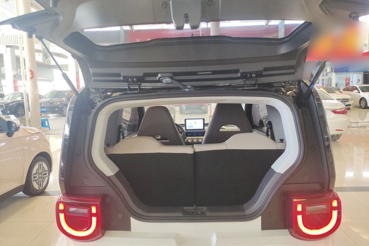 奇瑞 QQ冰淇淋 2024款 205km 圣代Pro机舱底盘23