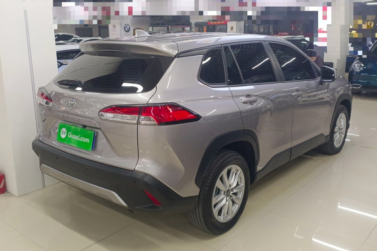 丰田 卡罗拉锐放 2023款 2.0L 精英版车身外观6002