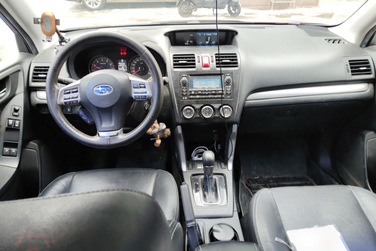 斯巴鲁 森林人 2013款 2.5i 自动豪华版中控内饰7002