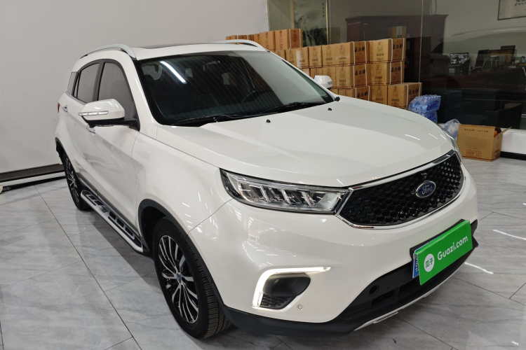 福特 领界 2019款 EcoBoost 145 CVT尊领型PLUS 国V车身外观3