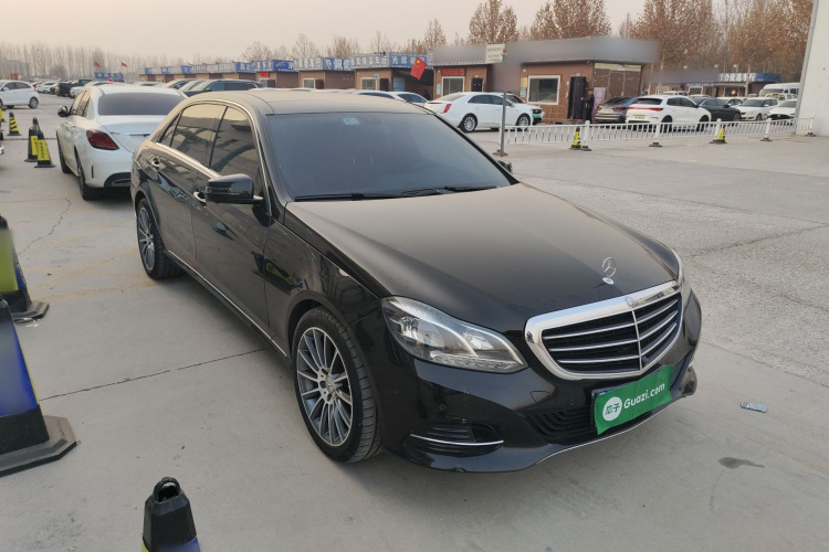 奔驰E级 2015款 改款 E 260 L车身外观3