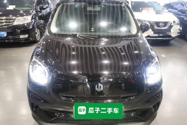 零跑汽车 零跑T03 2021款 400舒享版车身外观2