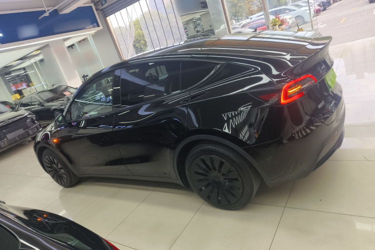 特斯拉 Model Y 2022款 改款 后轮驱动版车身外观6003
