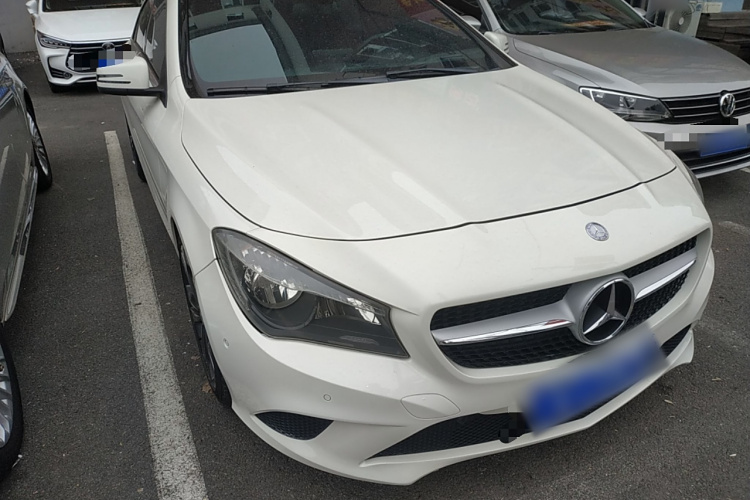 奔驰CLA 2016款 CLA 200 动感型车身外观3