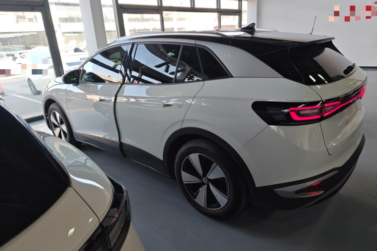 大众 ID.4 X 2025款 聪明款 纯净智享版车身外观4