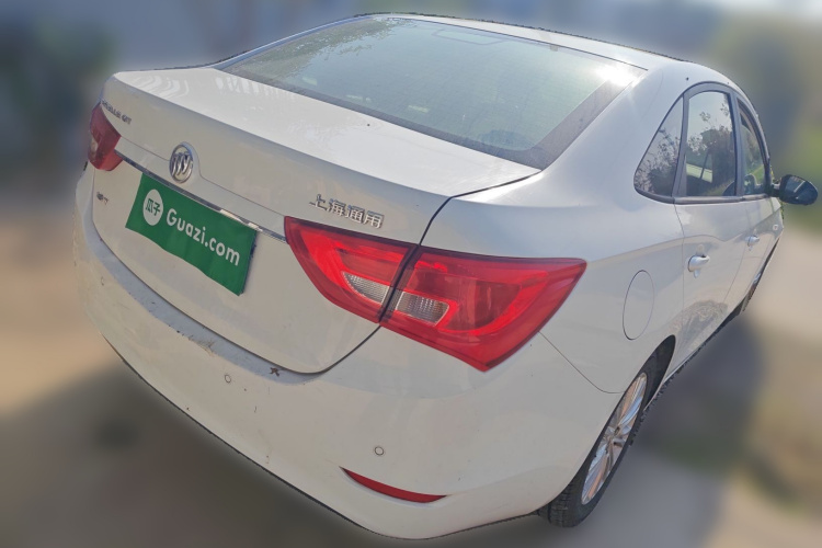 别克 英朗 2015款 18T 双离合豪华型车身外观7