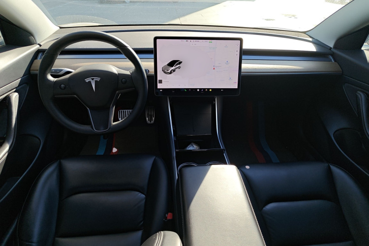 特斯拉 Model 3 2020款 改款 长续航后轮驱动版中控内饰12