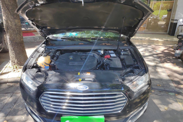 福特 金牛座 2017款 EcoBoost 245 时尚型局部细节24