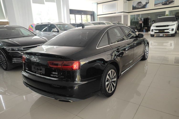 奥迪A6L 2017款 30 FSI 舒适型车身外观7