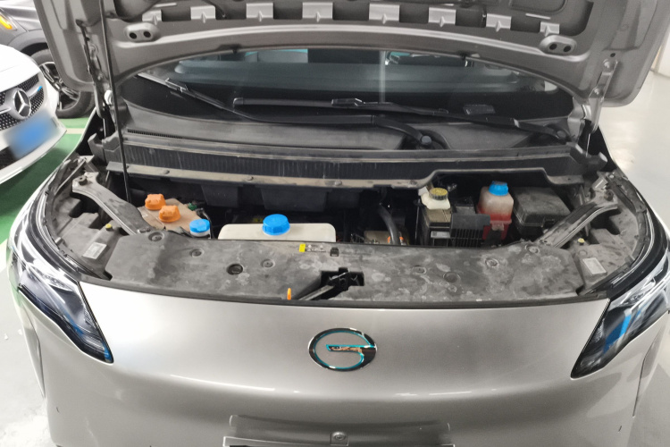 埃安 AION Y 2022款 Plus 80 智驾版机舱底盘24