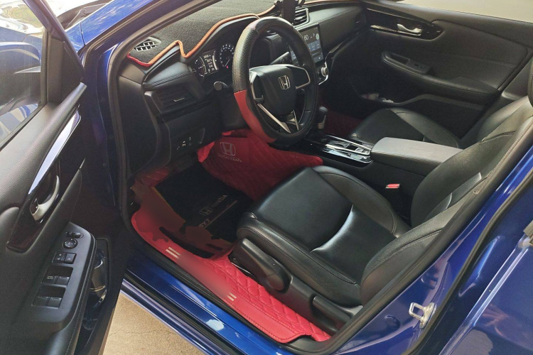 本田 凌派 2019款 180Turbo CVT豪华版 国VI中控内饰7003