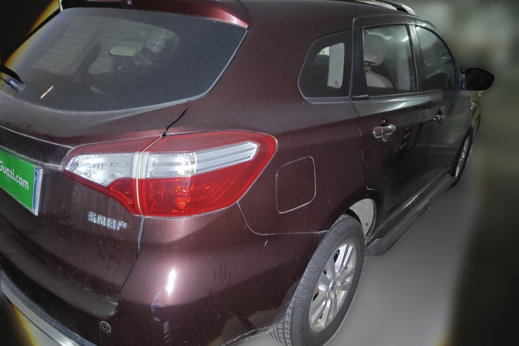 启辰T70 2015款 2.0L 手动睿趣版车身外观7