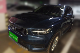 沃尔沃XC40 2021款 T4 四驱智行时尚版