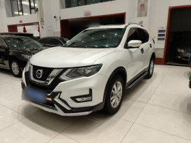 日产 奇骏 2017款 2.0L CVT舒适版 2WD