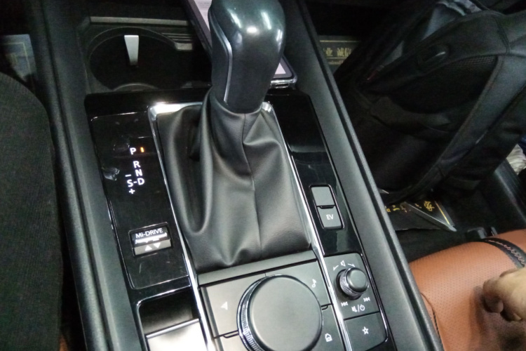 马自达CX-50行也 2023款 2.5L HEV 四驱尊行版局部细节18