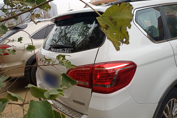 哈弗H6 2015款 运动版 1.5T 自动两驱豪华型车身外观6