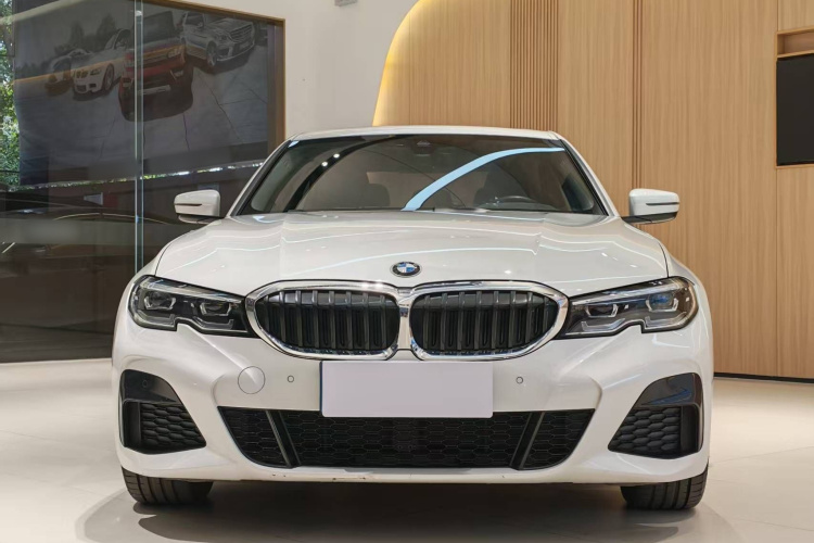 宝马3系 2021款 改款 325i M运动套装车身外观6001