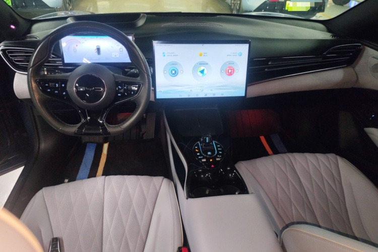 比亚迪 海豹 2022款 700km 长续航后驱版中控内饰12
