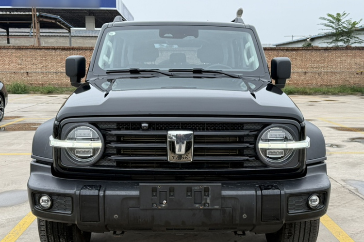 坦克300 2023款 越野版 2.0T 挑战者车身外观6005