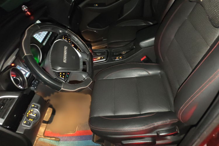 猎豹汽车 猎豹CS10 2017款 1.5T CVT尊贵型局部细节19